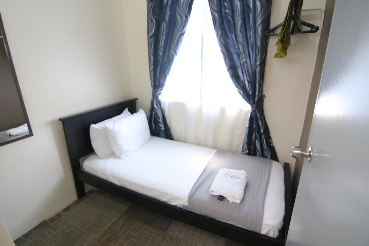 Homestay Hj Esmon 3 Uthm パリ・ラジャ エクステリア 写真